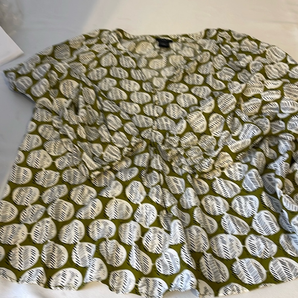 Ann Taylor Factory Long Sleeve Printed Tunic Top Green White Size S